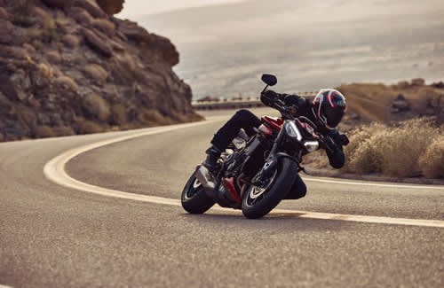 Triumph モーターサイクル | For the Ride